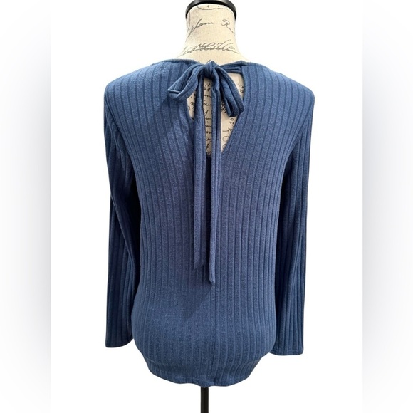 Juicy Couture Winter Shine Sweater Blue Women’s Size Medium - Picture 3 of 9